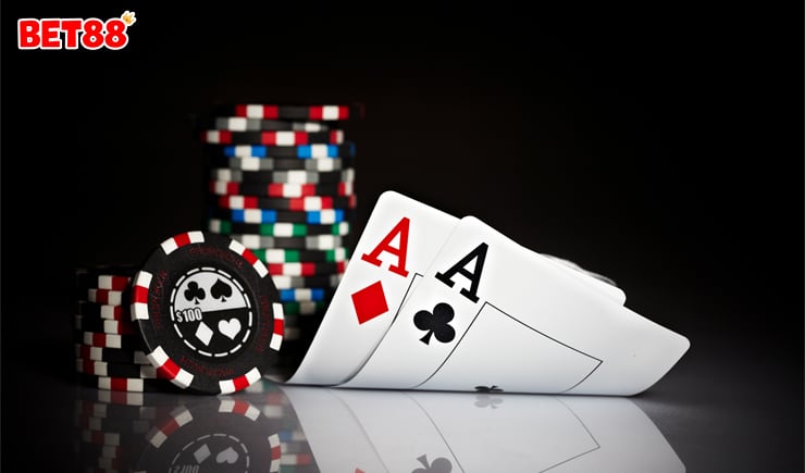 Nắm bắt kỹ năng chơi Poker online đỉnh cao hiện nay